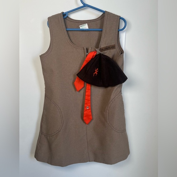 Vintage Girl Scouts USA Brownie Uniform Dress with Orange Tie and Hat Size 8 - Picture 1 of 7
